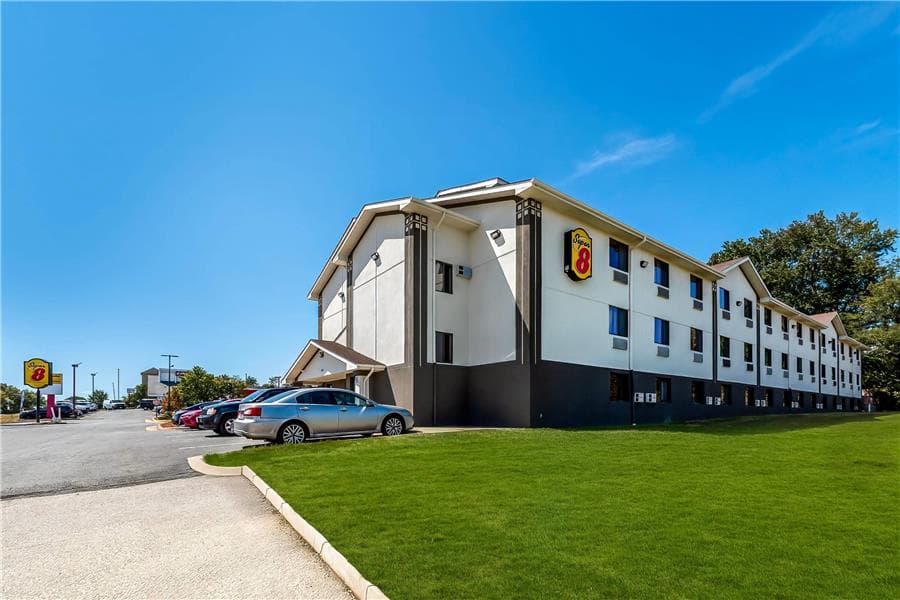 Super 8 by Wyndham Dumfries/Quantico