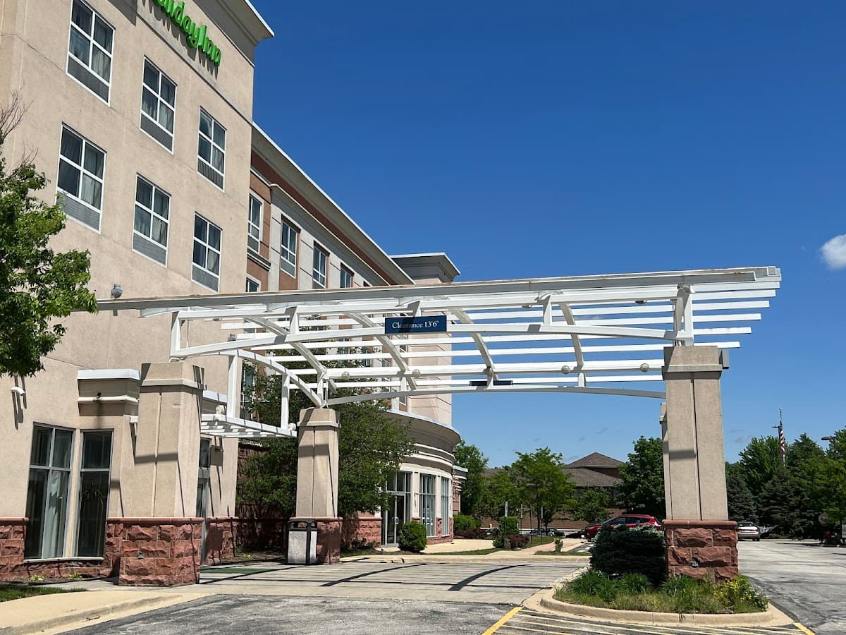 Holiday Inn Aurora North- Naperville, an IHG Hotel