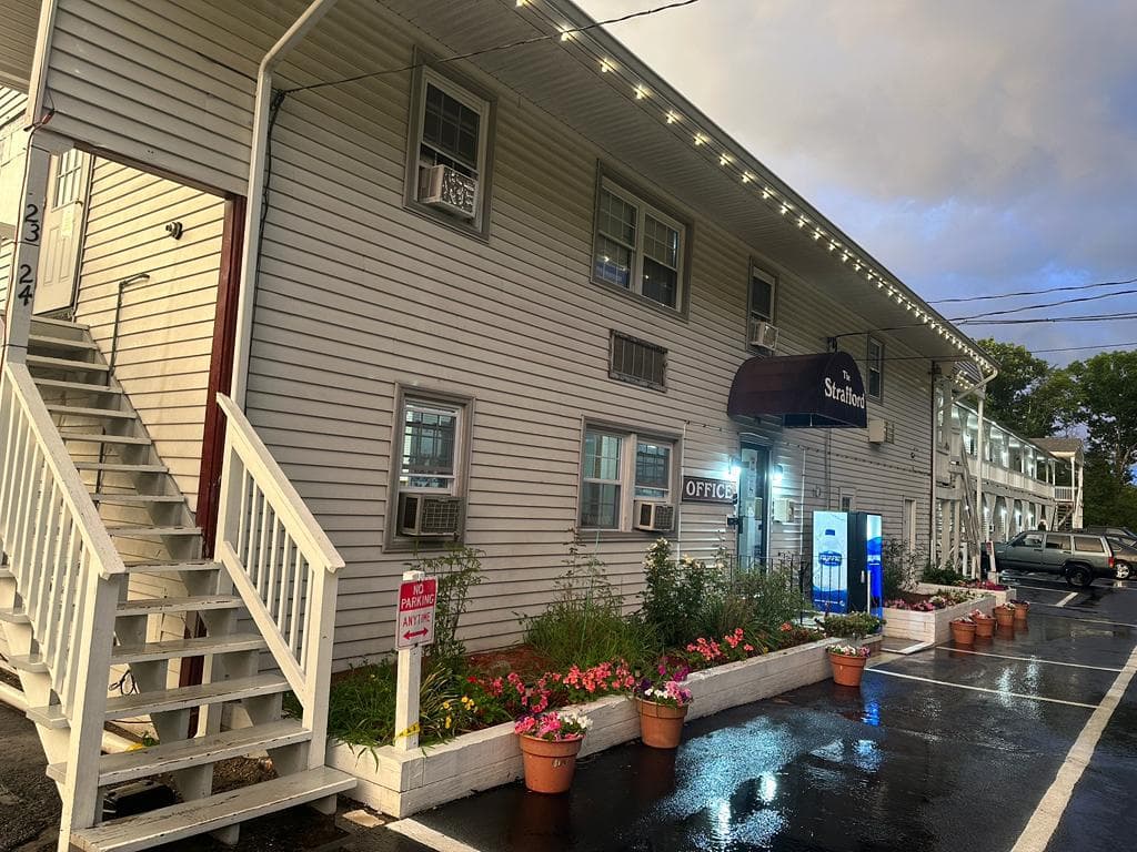 Strafford Inn