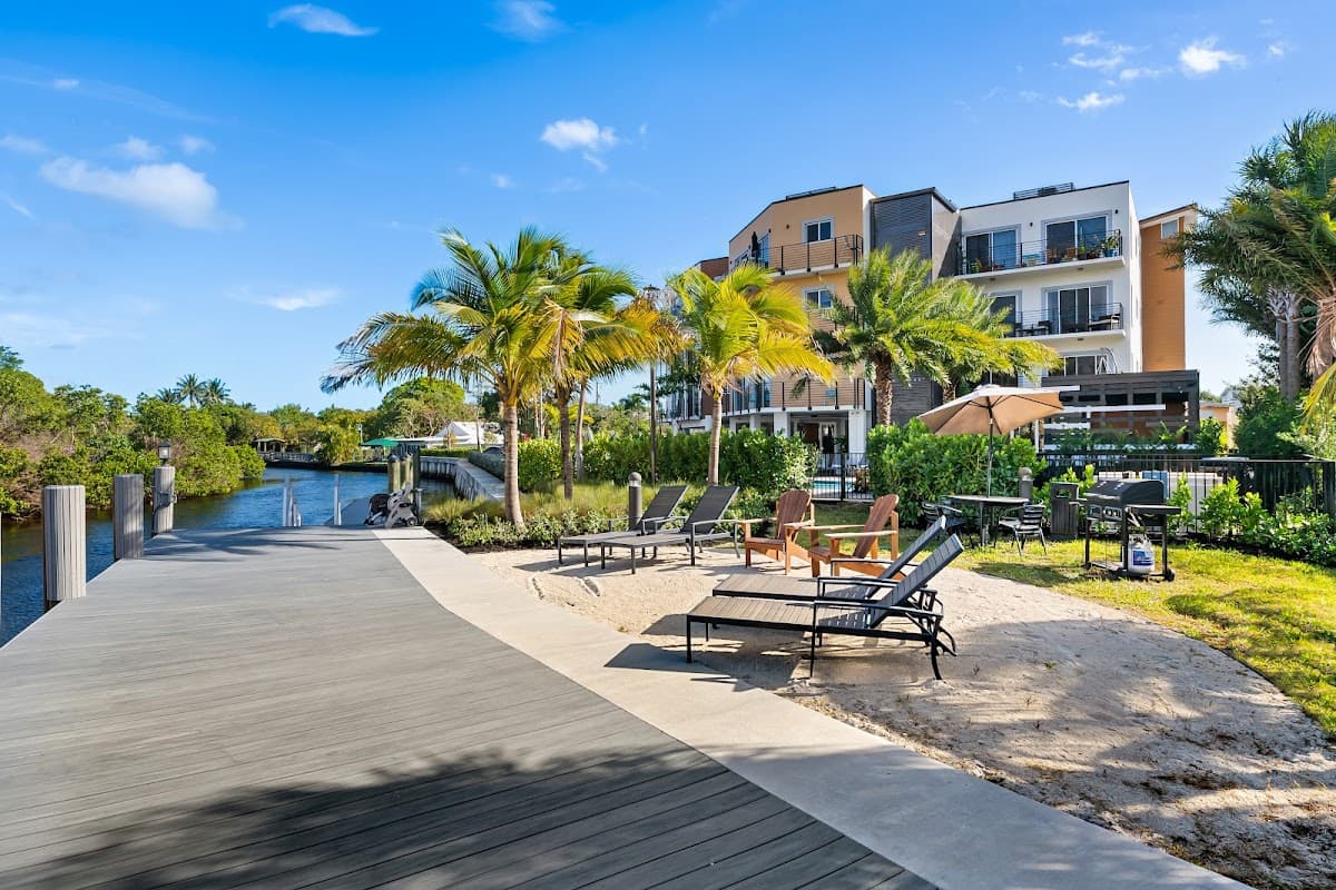 Wilton River Suites Hotel