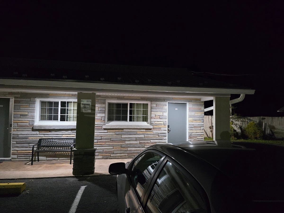 Bing's Motel