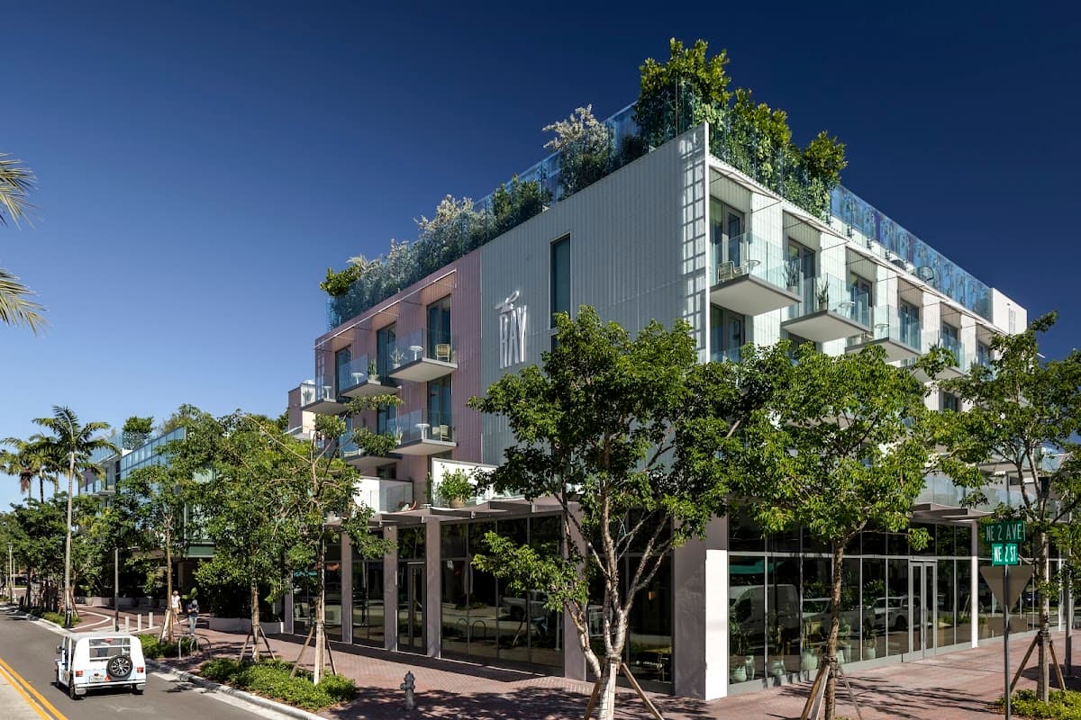 The Ray Hotel Delray Beach, Curio Collection by Hilton