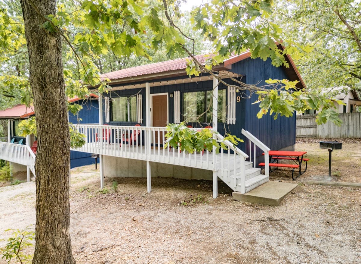 Cardinal Hill Cottages