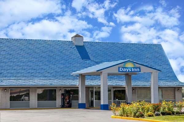 Days Inn by Wyndham Seymour