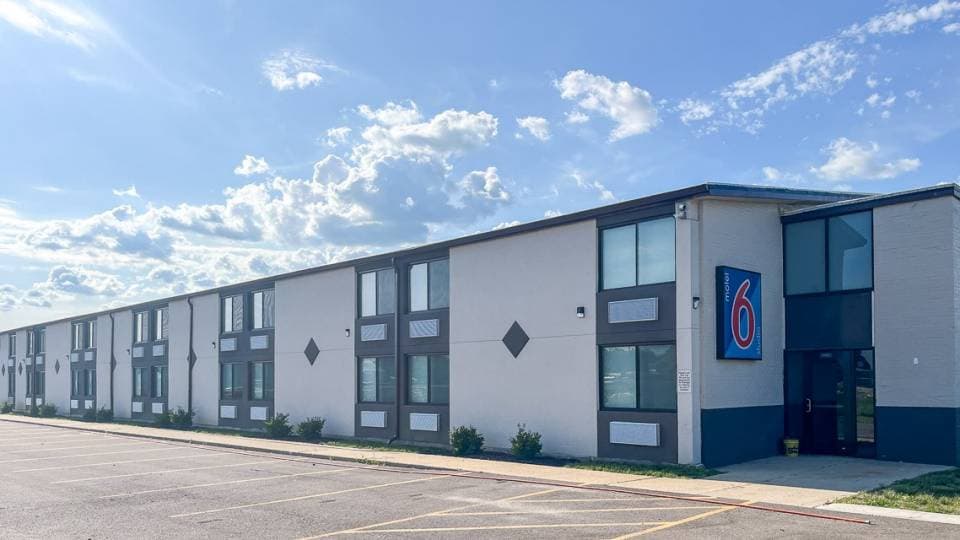 Studio 6 Rockford, IL - Rfd Airport