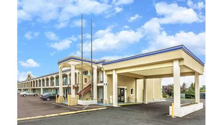 Days Inn by Wyndham Ashland