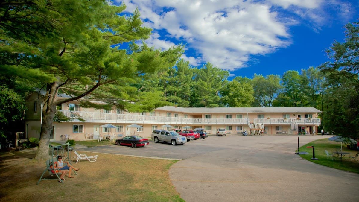 Lakeside Motel