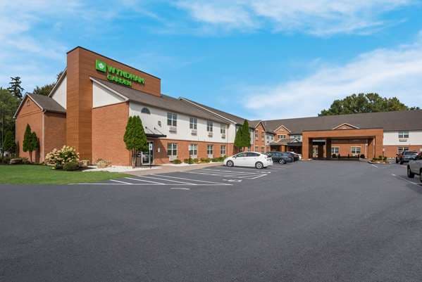 Ramada by Wyndham Galena Hotel & Day Spa