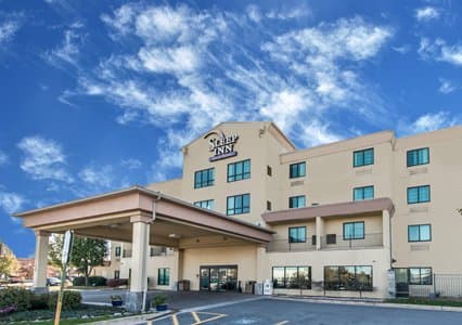 Sleep Inn & Suites Winchester near University