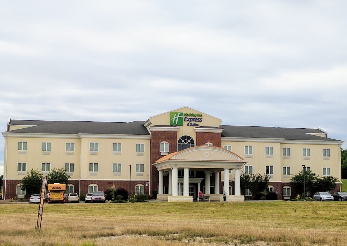 Holiday Inn Express & Suites Malvern, an IHG Hotel