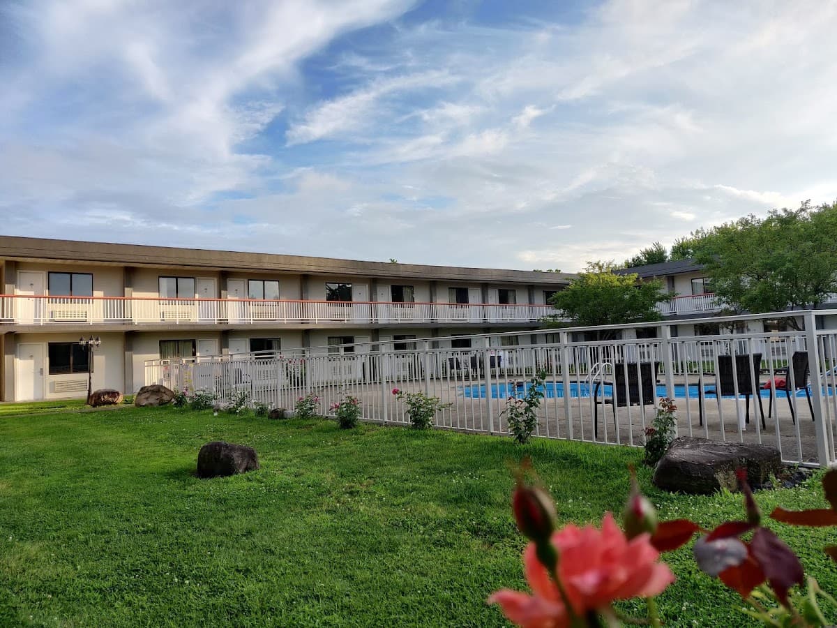 Sprucewood Inn
