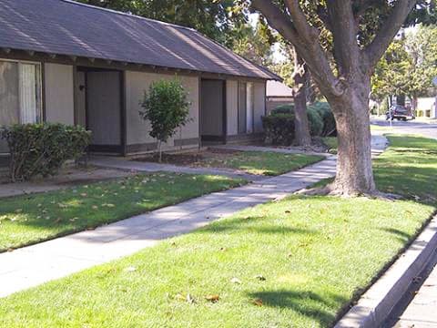 Huntington Gardens Apartments