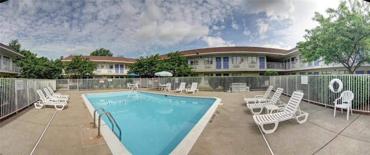 Motel 6 Amherst, OH - Cleveland West - Lorain