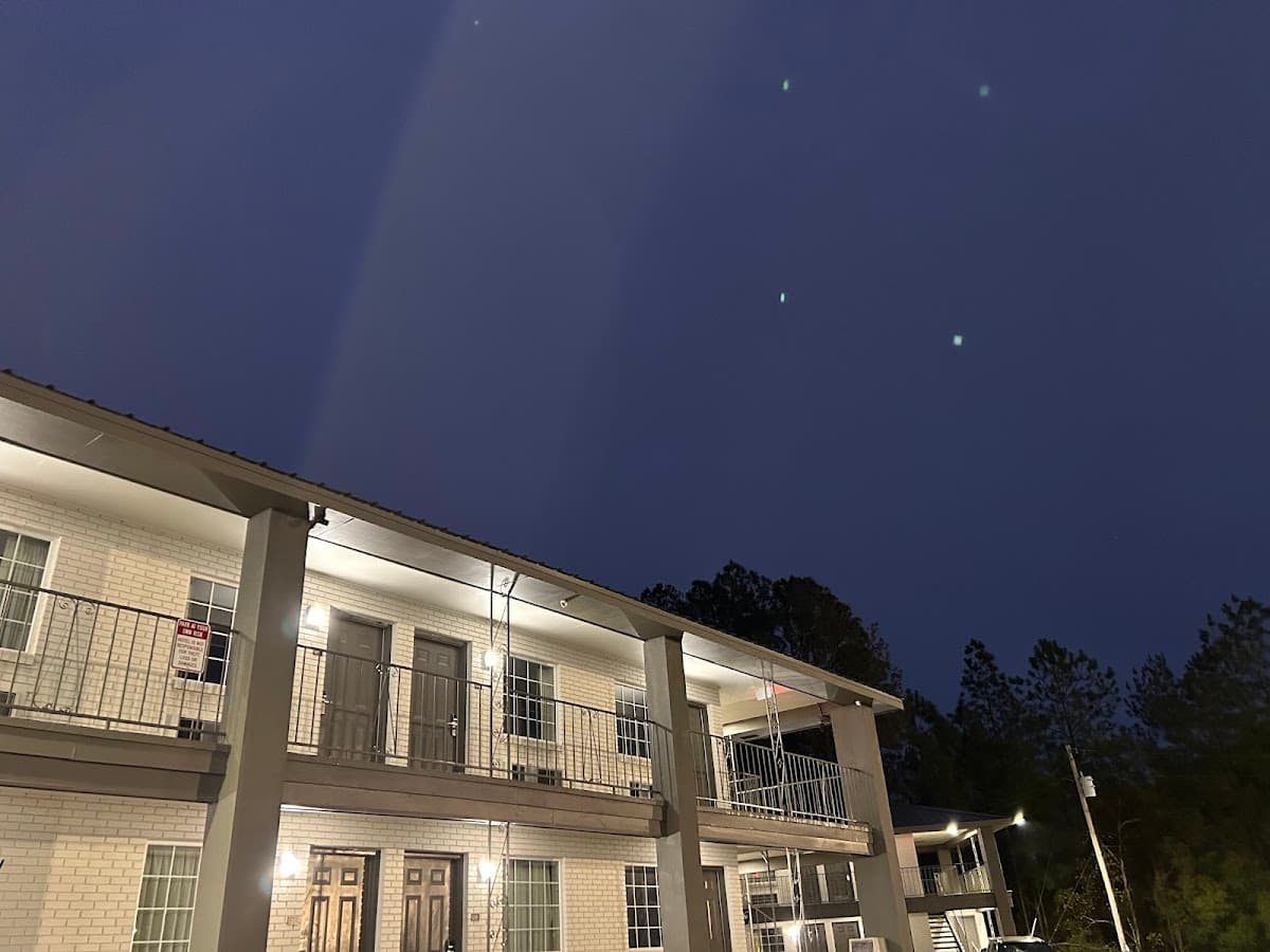 Super 8 by Wyndham Picayune