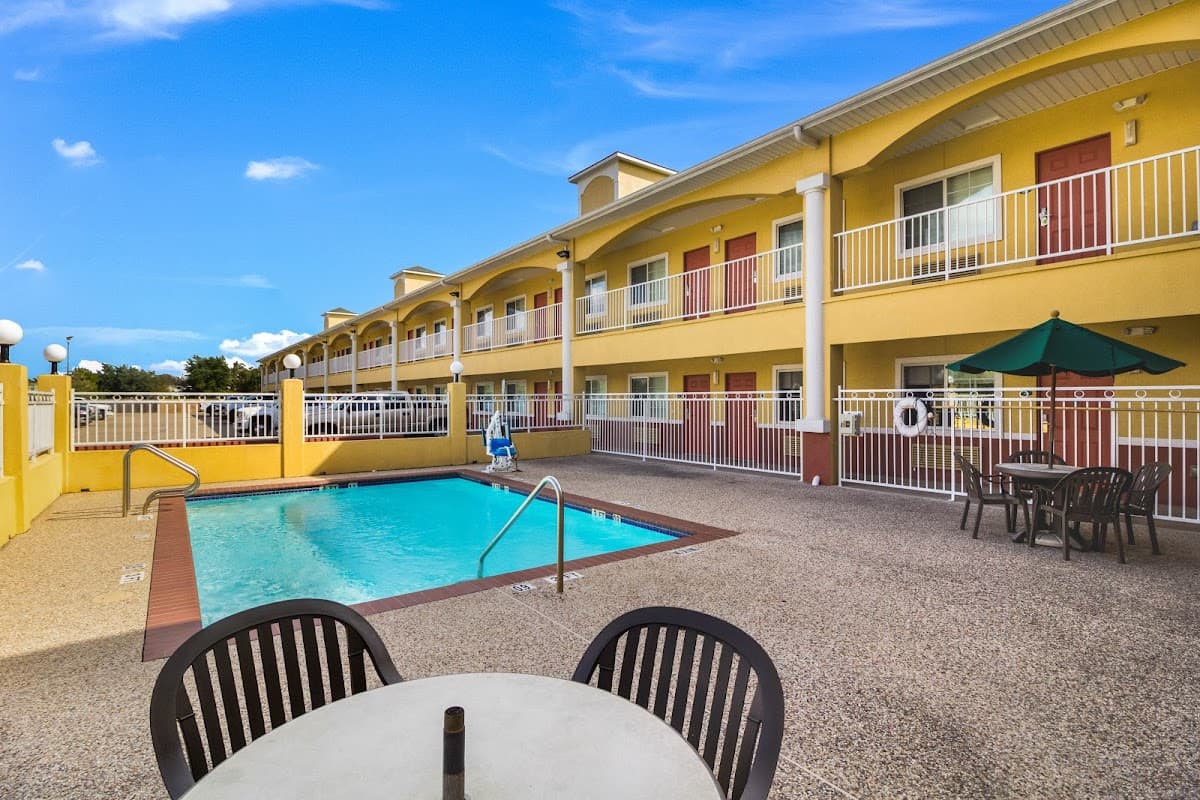 Scottish Inns & Suites Garth Rd, Baytown, TX