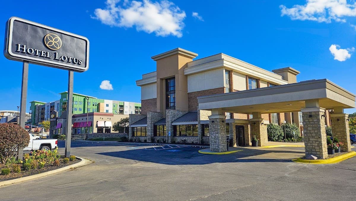 Hotel Lotus Merriam