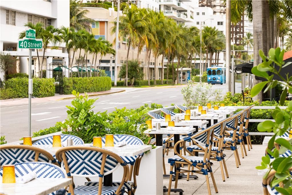 Hotel Continental Miami Beach, Tapestry Collection by Hilton