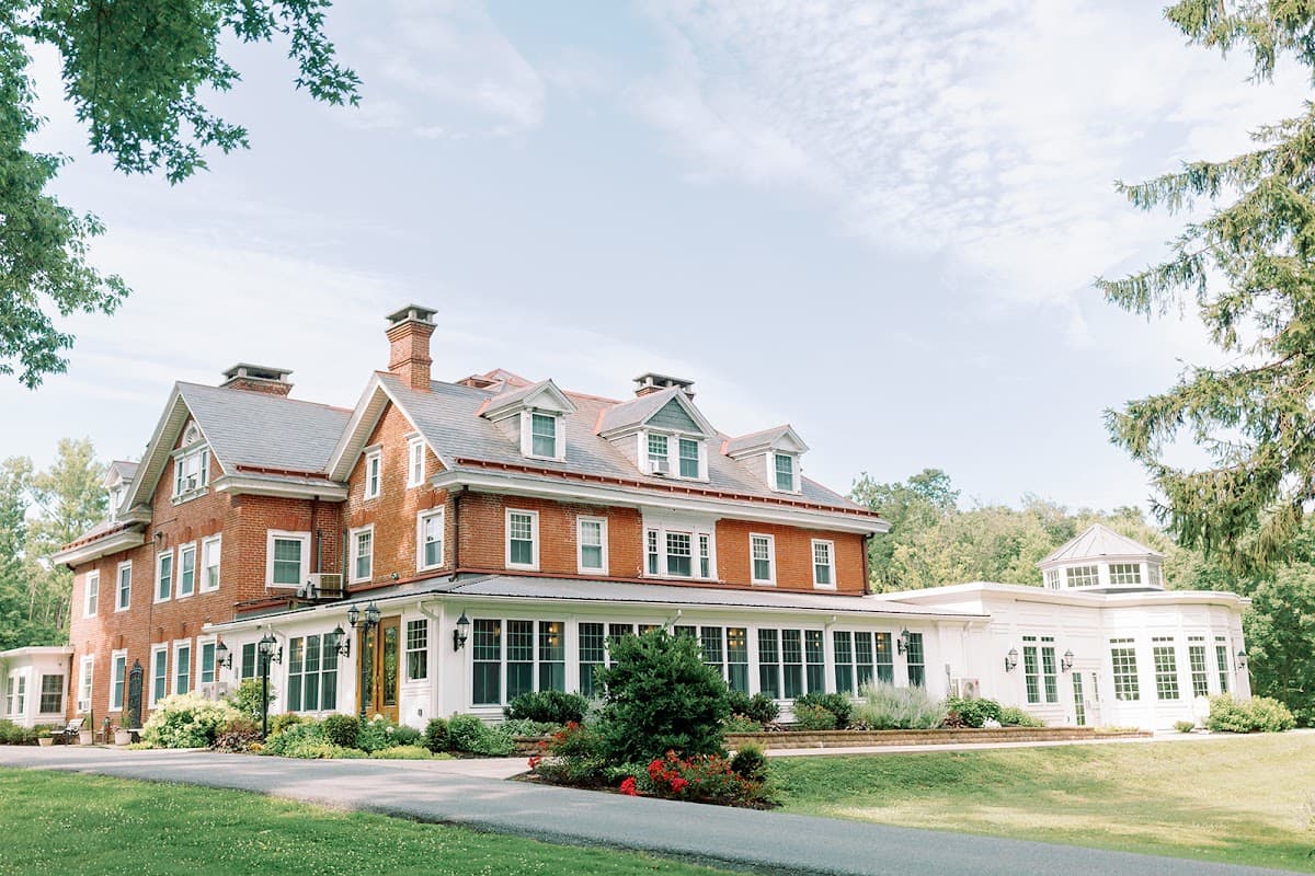 Cameron Estate Inn