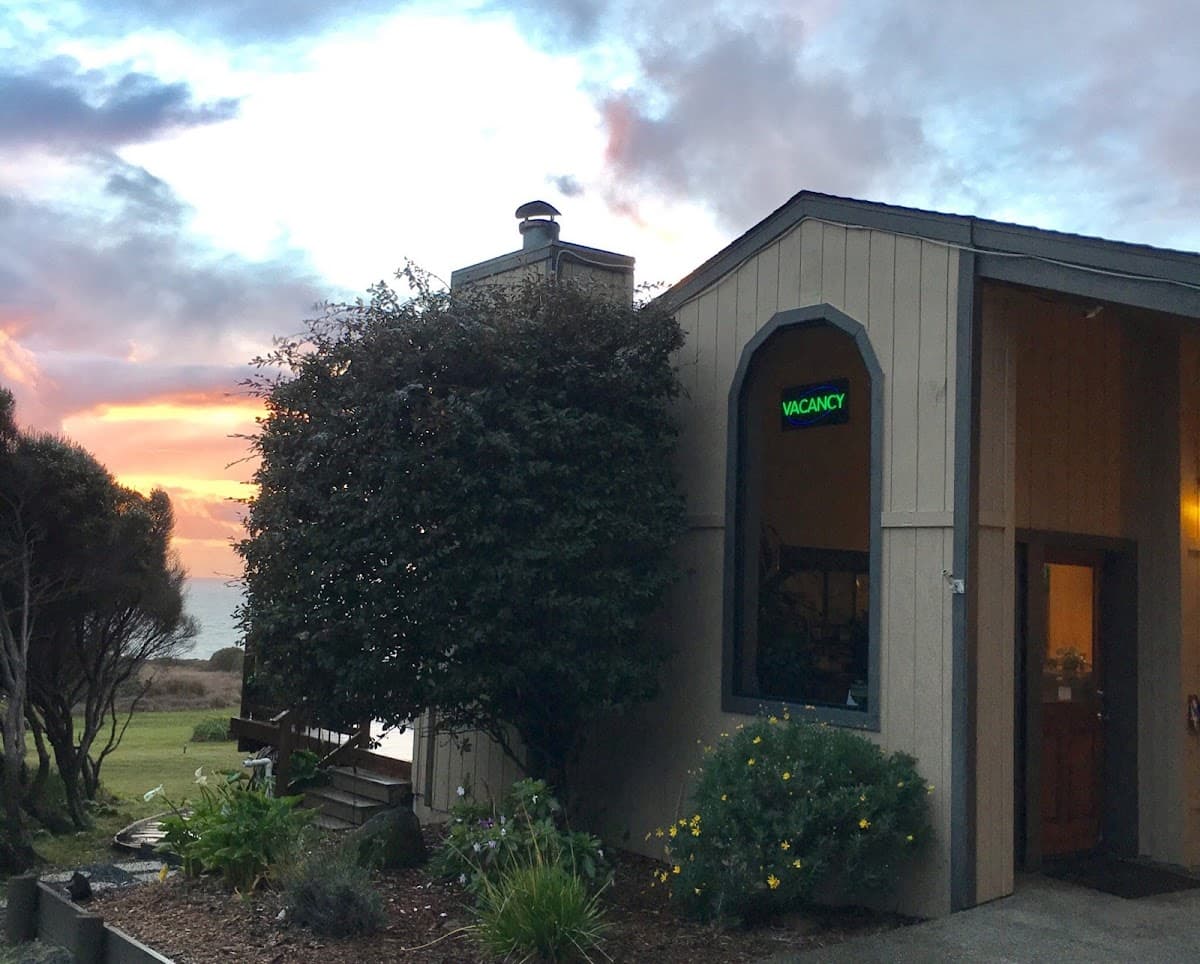 Fort Ross Lodge