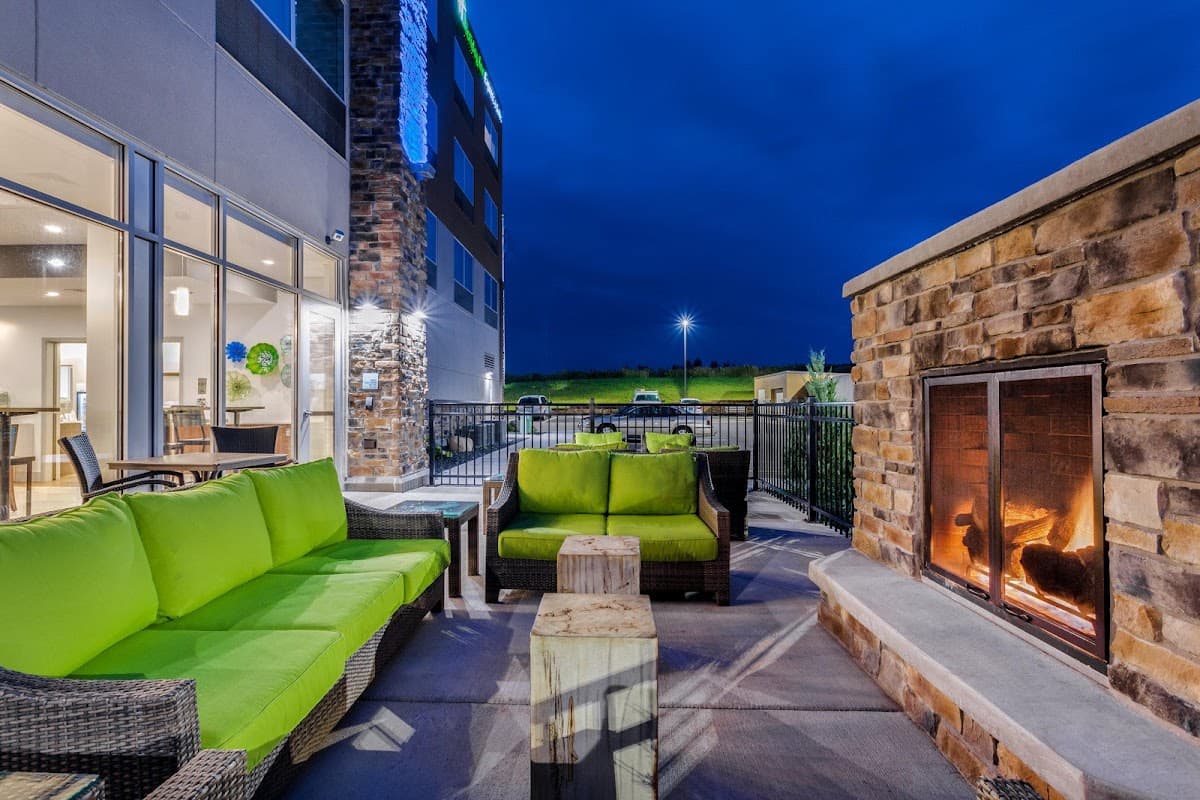 Holiday Inn Express & Suites Rice Lake by IHG