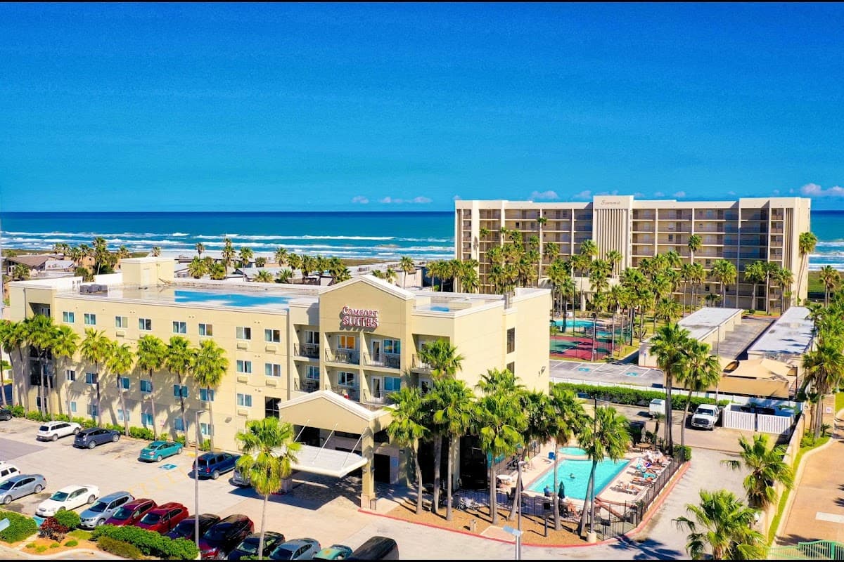 Comfort Suites Beachside