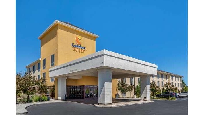 Comfort Suites Fernley