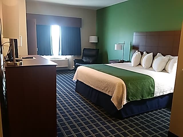 Brookstone Lodge & Suites