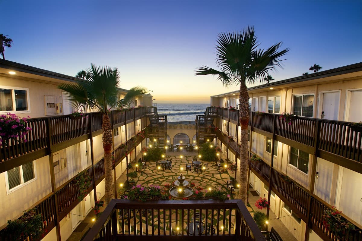 Ocean Beach Hotel