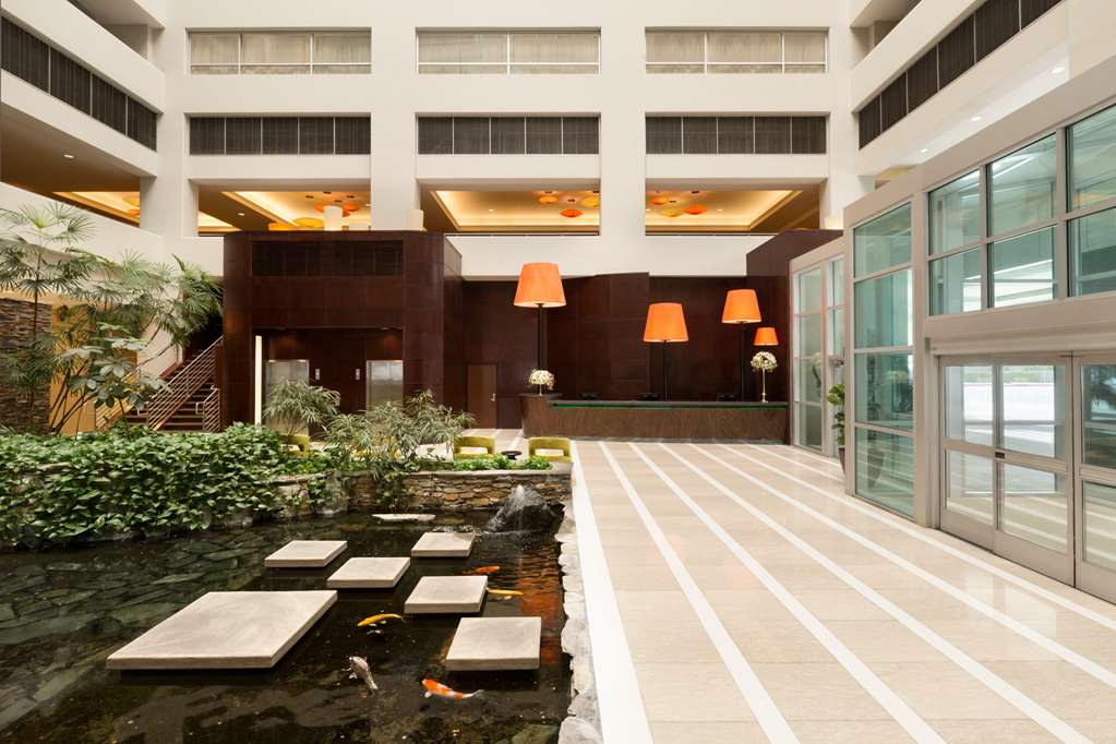 Embassy Suites by Hilton Los Angeles Glendale