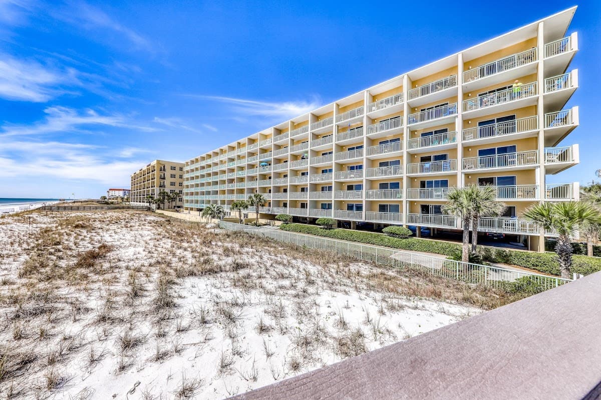 Pelican Isle Condos in Fort Walton Beach by Vacasa