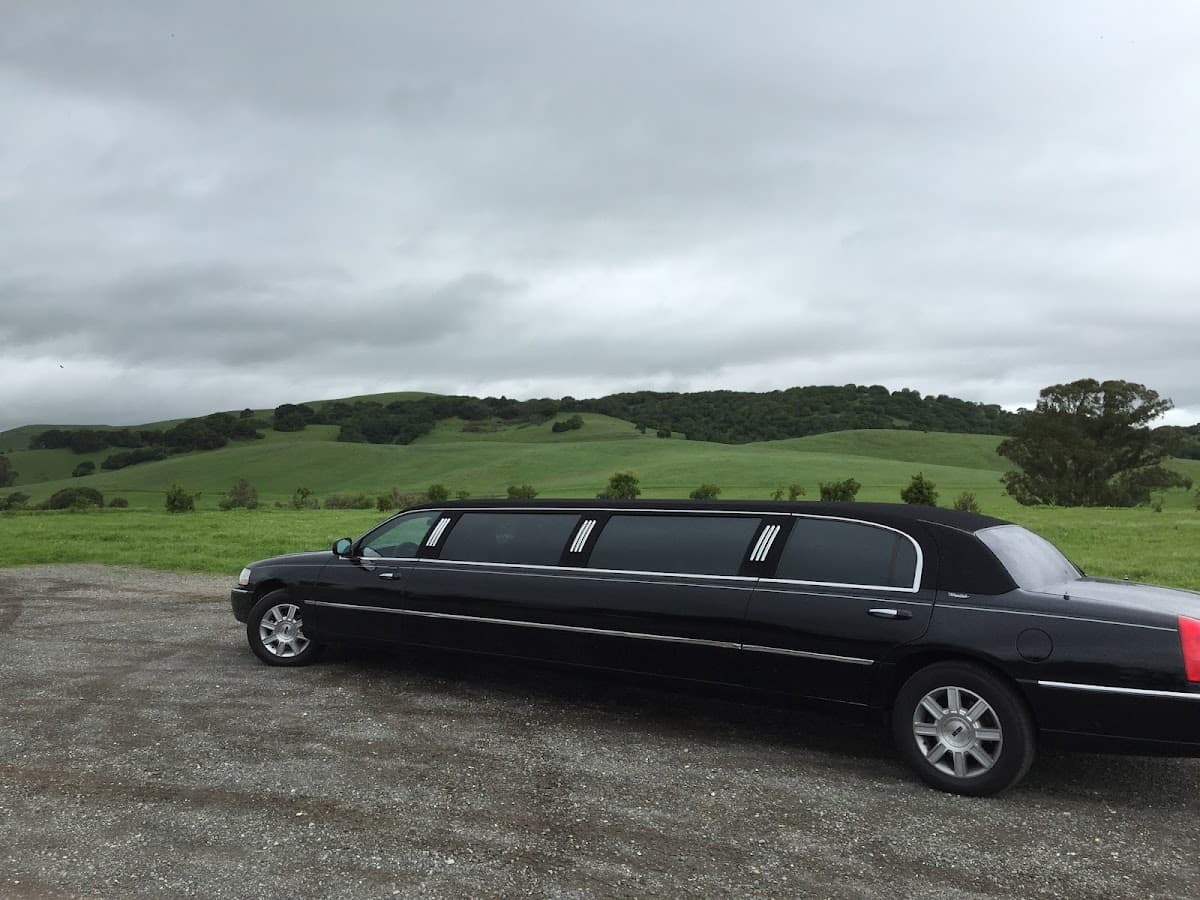 Royal Limousine and Sedan Service