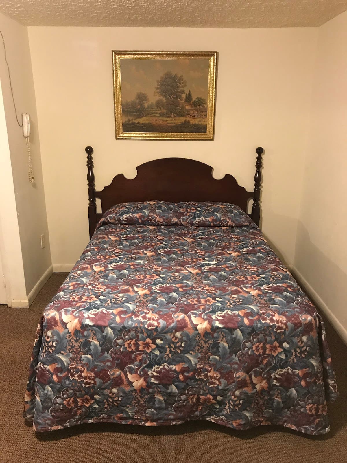 Raeford Inn