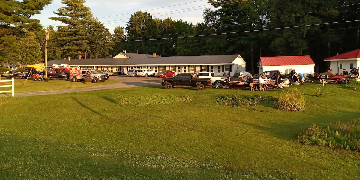 Riverview-Waddington Motel