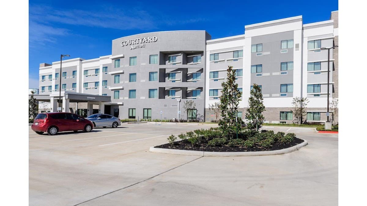 Courtyard by Marriott Lake Jackson