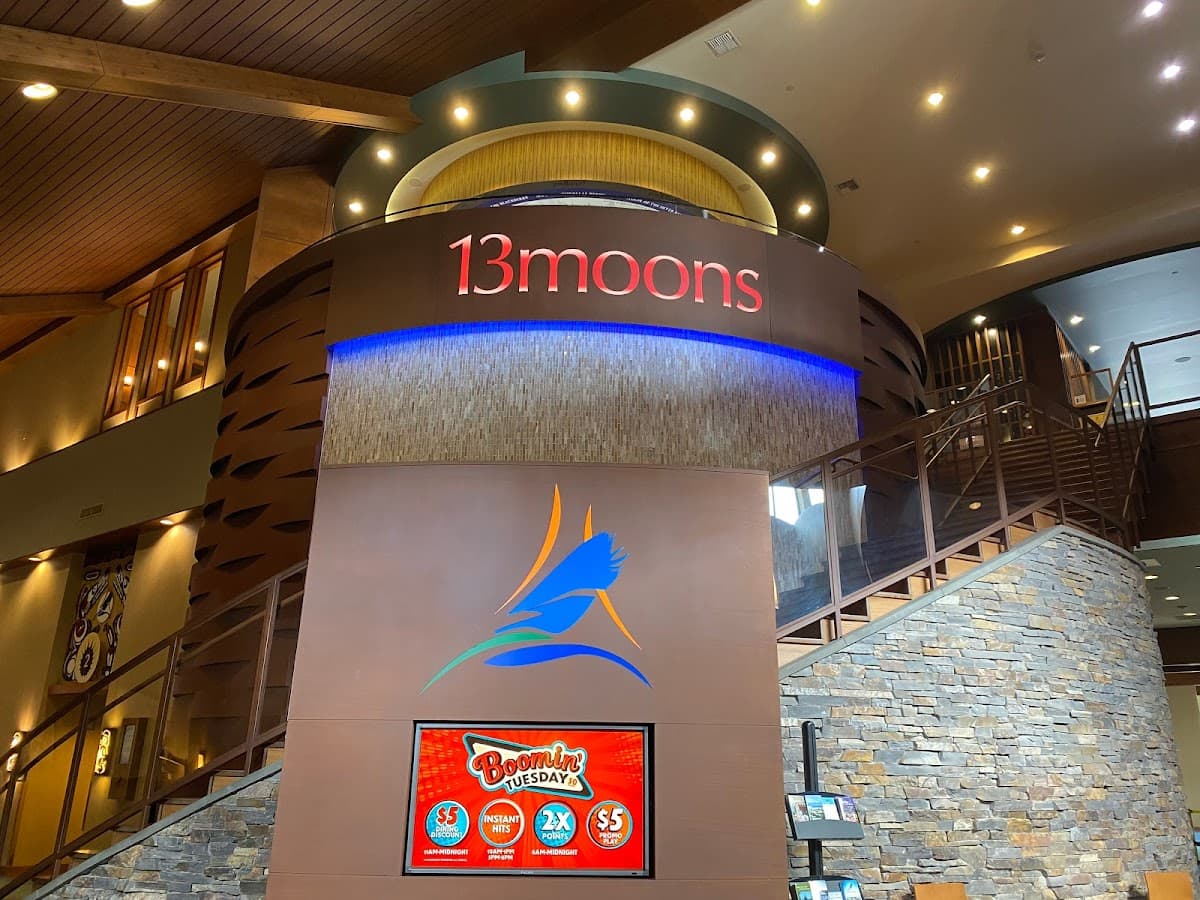 13moons Restaurant