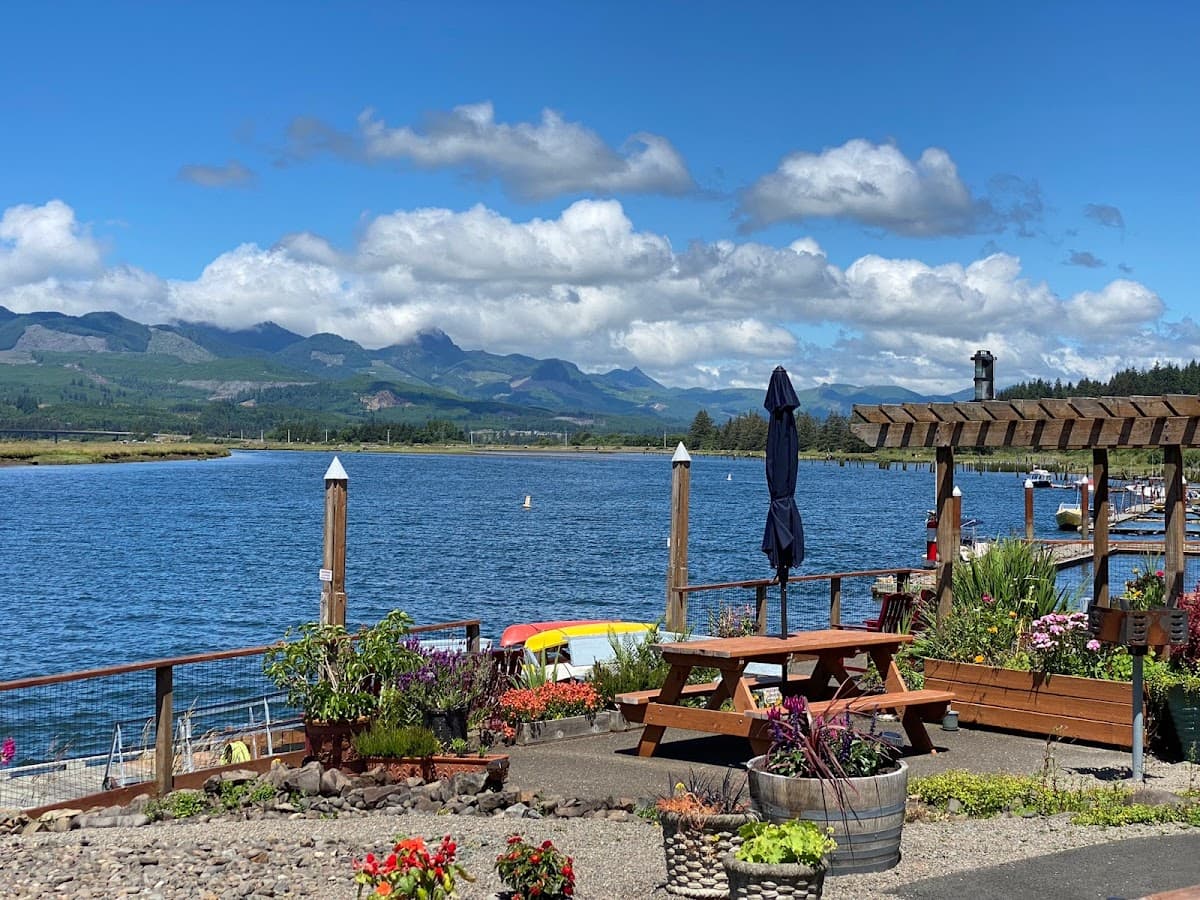 Wheeler on the Bay Lodge