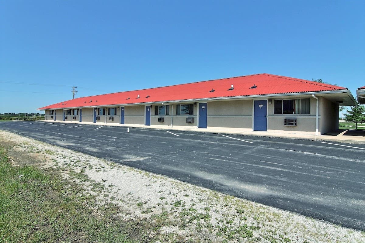 Motel 6 Gilman, IL