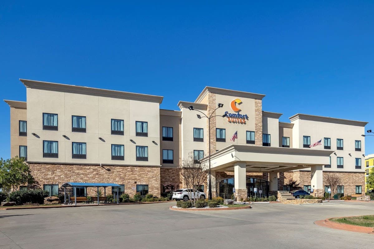 Comfort Suites