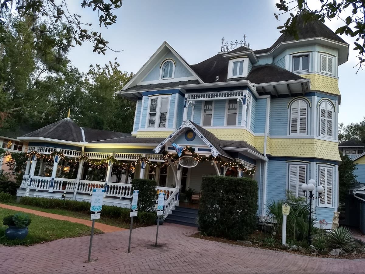 McKenzie House