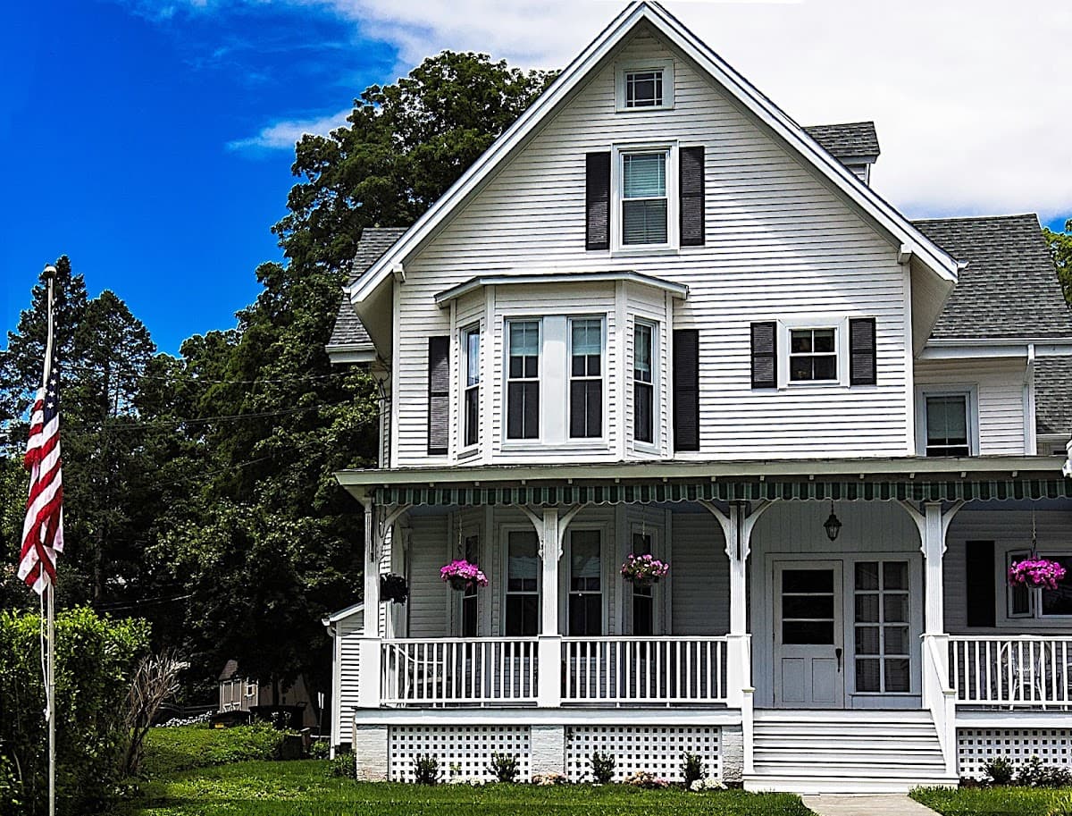 Homestead Inn