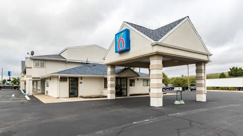 Motel 6 Crawfordsville, IN