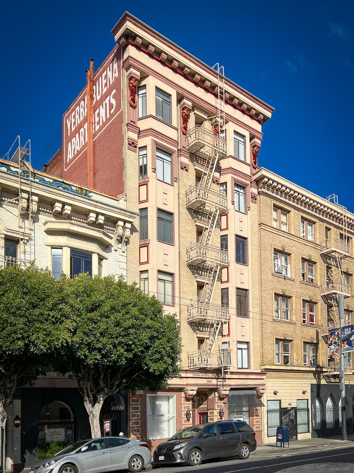 Harcourt Hotel