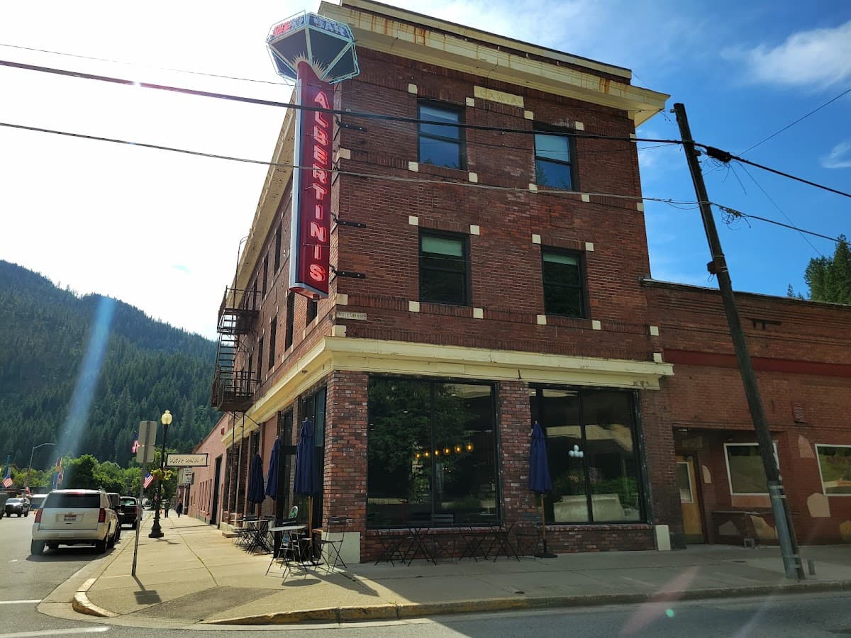 Linden Lofts Hotel