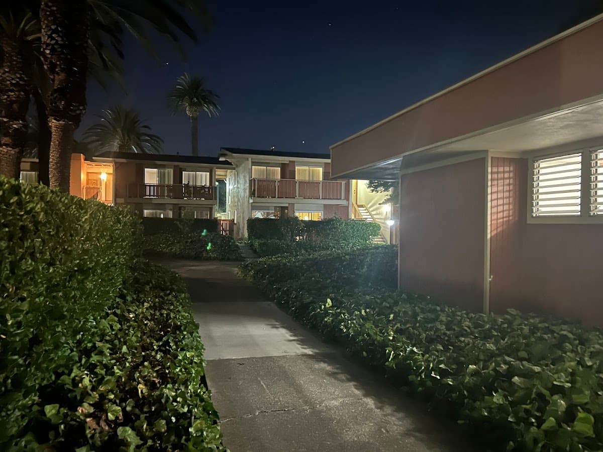 Oakridge Apartments