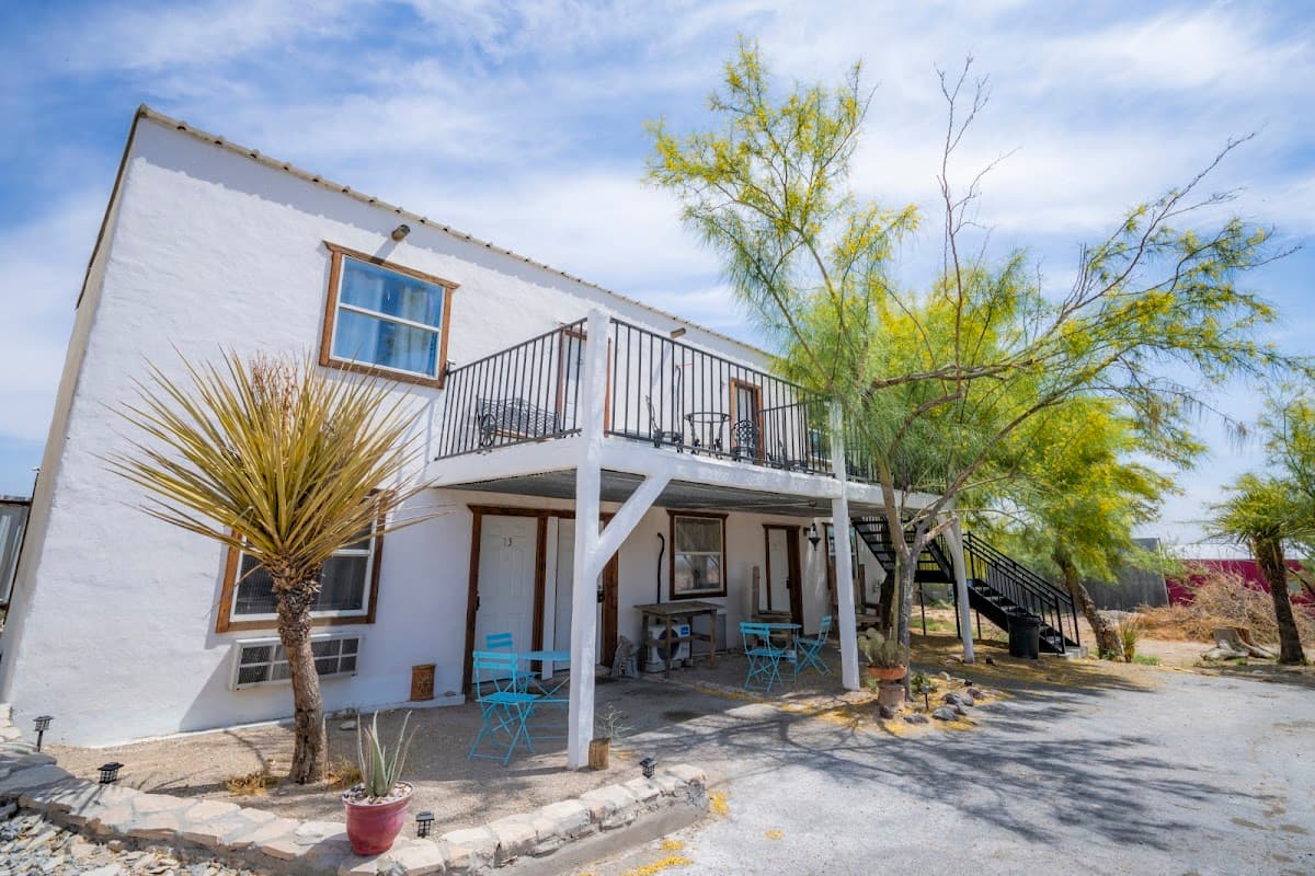 Ghost Town Hotel & High Sierra Bar & Grill