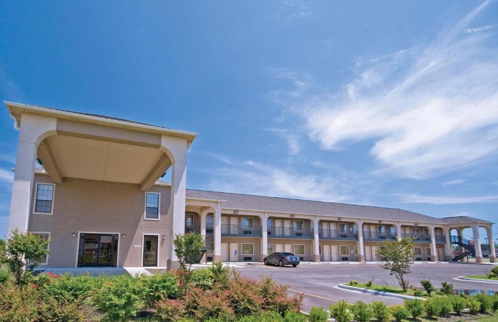 Homegate Inn & Suites