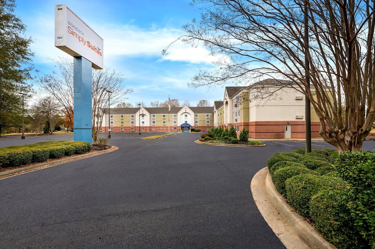 Sonesta Simply Suites Huntsville Research Park