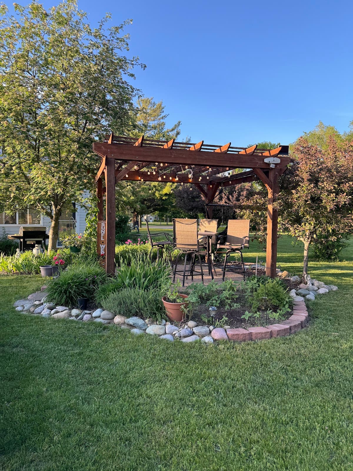 Sunflower Inn