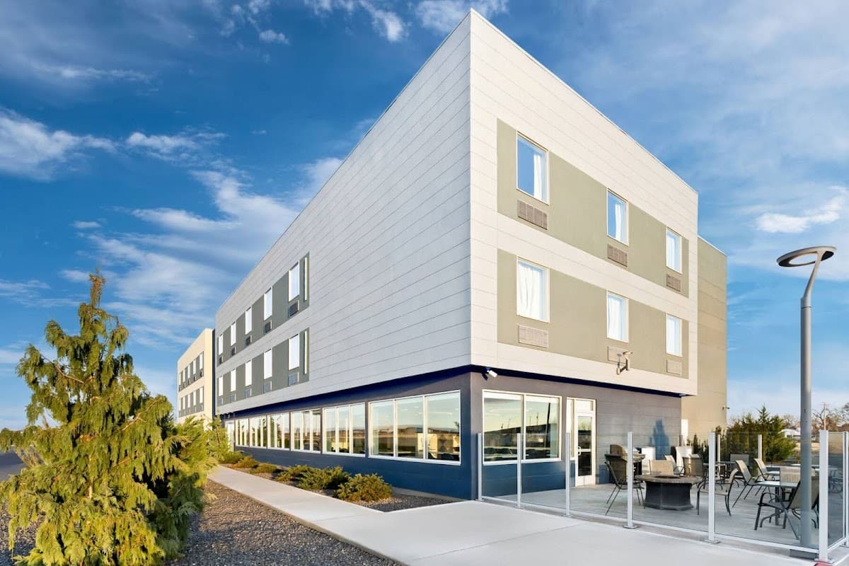 Holiday Inn Express & Suites George - Quincy South by IHG
