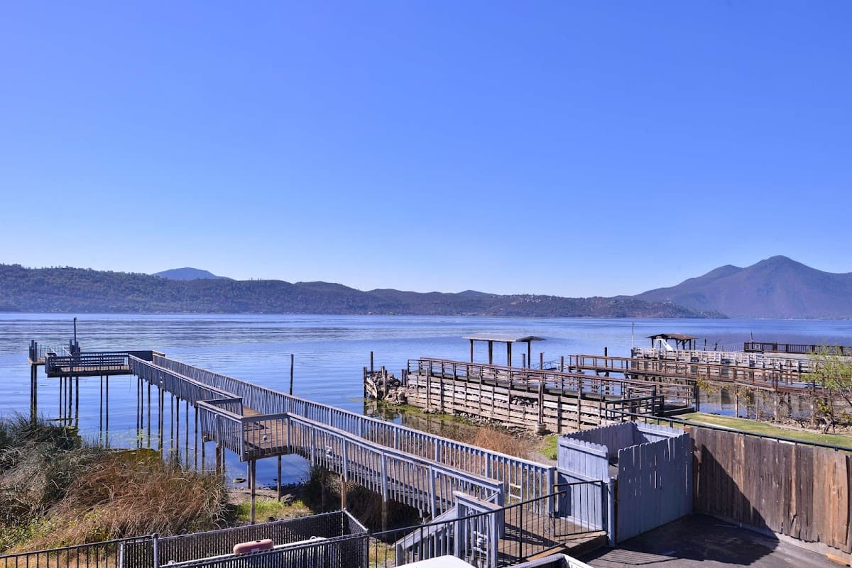 Americas Best Value Inn & Suites Clearlake Wine Country
